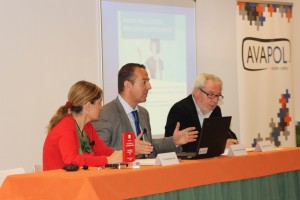 13079162605_ba1a067a63_h